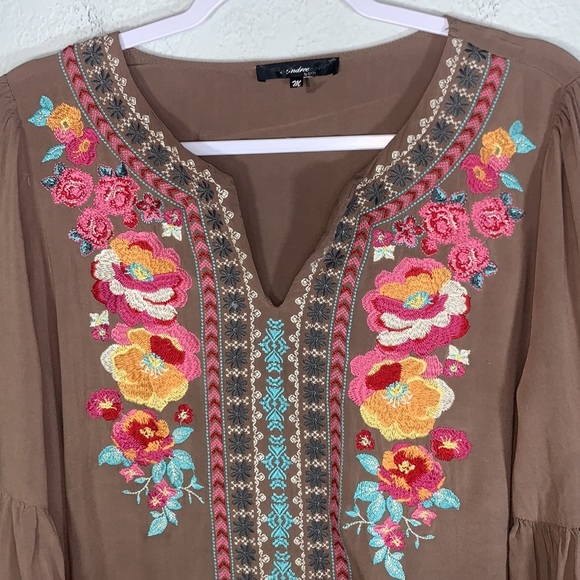 Andree Brown Embroidered Boho 3/4 Sleeve Blouse size  Medium - Picture 6 of 11